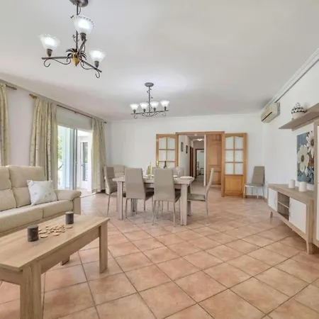 Plusholidays Apartamento